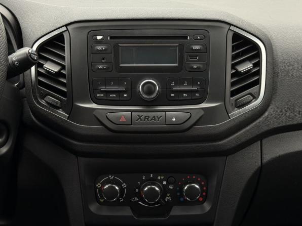 Lada (ВАЗ) XRAY I с пробегом 2017 года, цена 849 000 рублей, 57773 км, хэтчбек, Автокод Объявления
