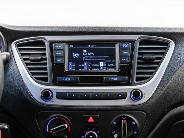 Hyundai Solaris II с пробегом 2018 года, цена 1 148 000 рублей, 121203 км, седан, Автокод Объявления