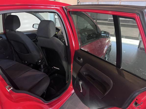 Ford Fusion I Рестайлинг с пробегом 2007 года, цена 260 000 рублей, 247333 км, хэтчбек, Автокод Объявления