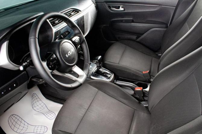 Kia Rio IV Рестайлинг с пробегом 2021 года, цена 1 249 000 рублей, 123000 км, седан, Автокод Объявления