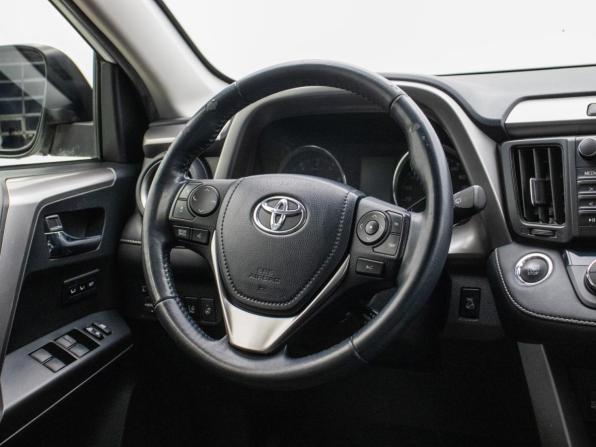 Toyota RAV4 IV (XA40) Рестайлинг с пробегом 2017 года, цена 2 295 000 рублей, 166663 км, внедорожник, Автокод Объявления