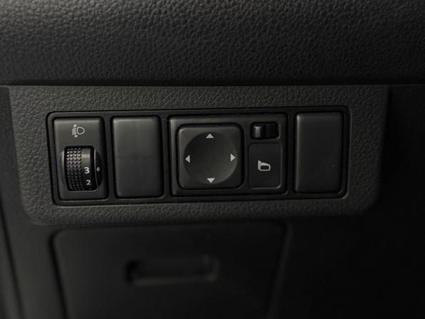 Nissan Tiida I Рестайлинг с пробегом 2013 года, цена 999 001 рубль, 79215 км, хэтчбек, Автокод Объявления