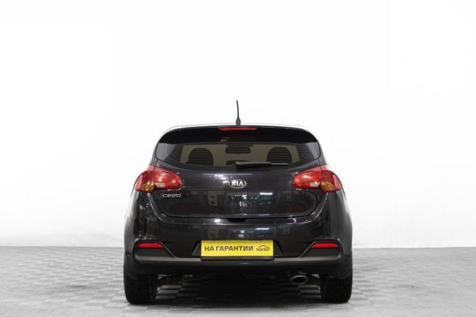 Kia Ceed II с пробегом 2013 года, цена 759 000 рублей, 205000 км, хэтчбек, Автокод Объявления