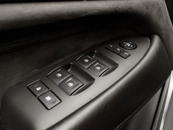 Cadillac Escalade IV с пробегом 2016 года, цена 3 850 000 рублей, 247759 км, внедорожник, Автокод Объявления