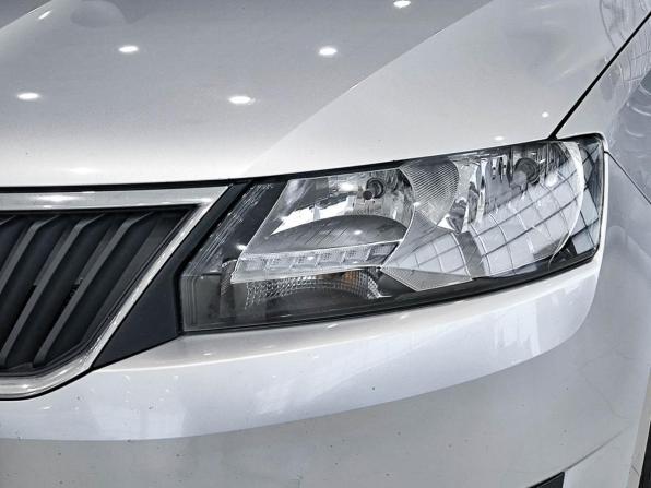 Skoda Rapid I Рестайлинг с пробегом 2018 года, цена 1 350 000 рублей, 100764 км, лифтбек, Автокод Объявления