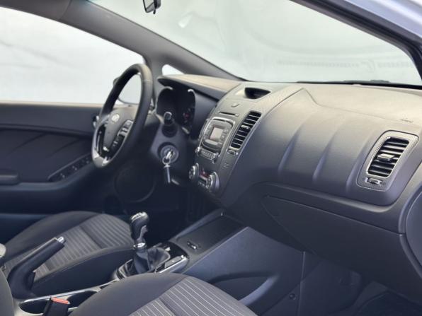 Kia Cerato III Рестайлинг (Classic) с пробегом 2017 года, цена 1 370 000 рублей, 75214 км, седан, Автокод Объявления