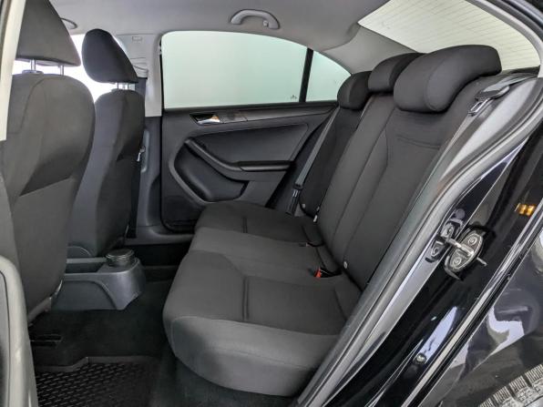 Volkswagen Jetta VI Рестайлинг с пробегом 2015 года, цена 1 190 000 рублей, 113442 км, седан, Автокод Объявления