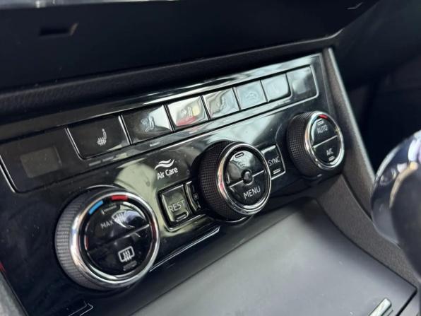 Skoda Superb III с пробегом 2018 года, цена 1 550 000 рублей, 241422 км, лифтбек, Автокод Объявления
