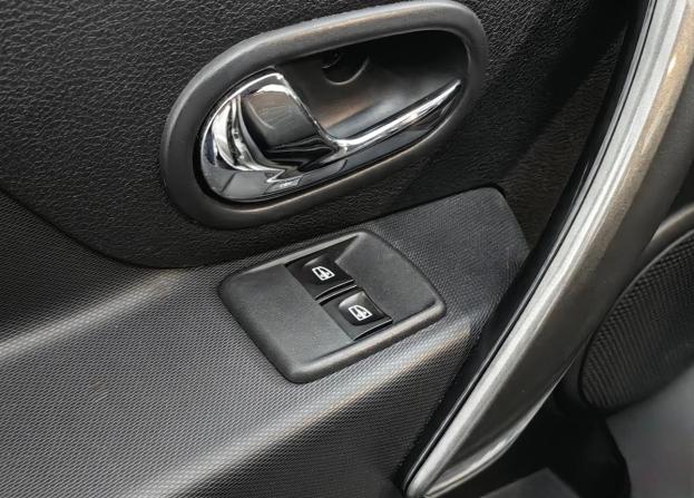 Renault Sandero II Рестайлинг с пробегом 2019 года, цена 1 444 000 рублей, 36658 км, хэтчбек, Автокод Объявления