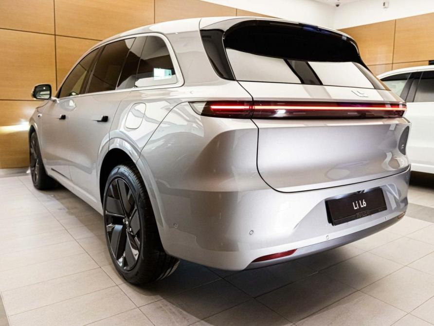Li Auto (Lixiang) L6 Москва  - изображение 5