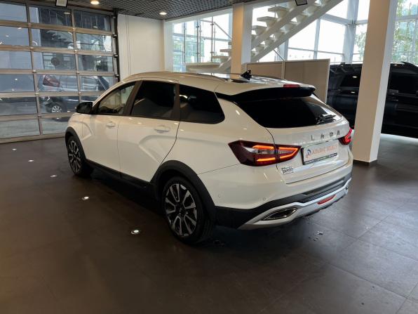 Lada (ВАЗ) Vesta I Рестайлинг (NG) с пробегом 2024 года, цена 1 497 000 рублей, 29346 км, универсал, Автокод Объявления