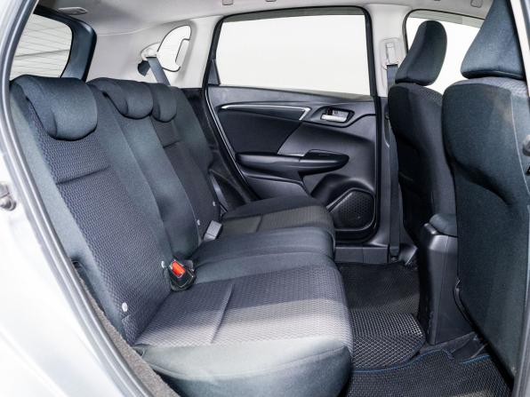 Honda Fit III Рестайлинг с пробегом 2017 года, цена 1 250 000 рублей, 30200 км, хэтчбек, Автокод Объявления