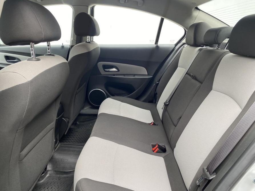 Chevrolet Cruze I Рестайлинг Москва  - изображение 10