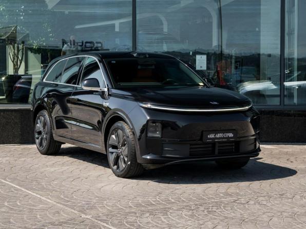 Li Auto (Lixiang) L6 с пробегом 2025 года, цена 7 900 000 рублей, 1052 км, внедорожник, Автокод Объявления