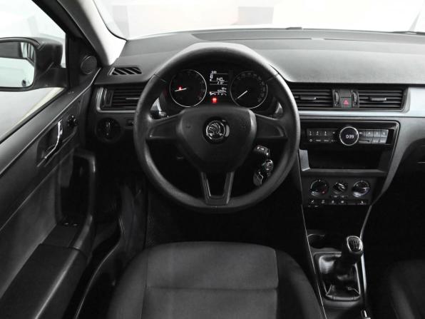 Skoda Rapid I с пробегом 2016 года, цена 990 000 рублей, 153419 км, лифтбек, Автокод Объявления