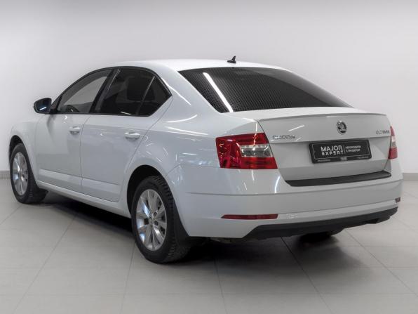 Skoda Octavia III (A7) Рестайлинг с пробегом 2018 года, цена 1 775 000 рублей, 108699 км, лифтбек, Автокод Объявления