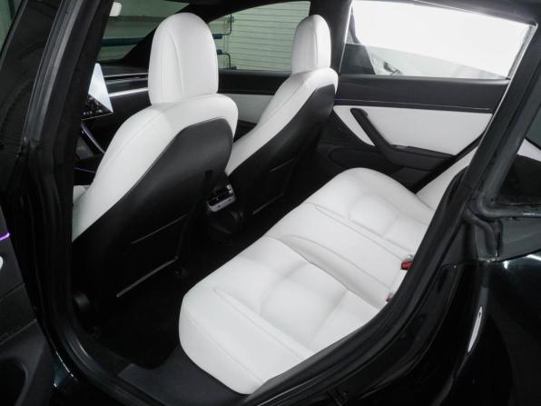 Tesla Model 3 I с пробегом 2018 года, цена 2 815 000 рублей, 144896 км, седан, Автокод Объявления