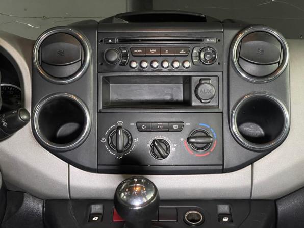 Peugeot Partner II с пробегом 2011 года, цена 550 000 рублей, 320001 км, компактвэн, Автокод Объявления