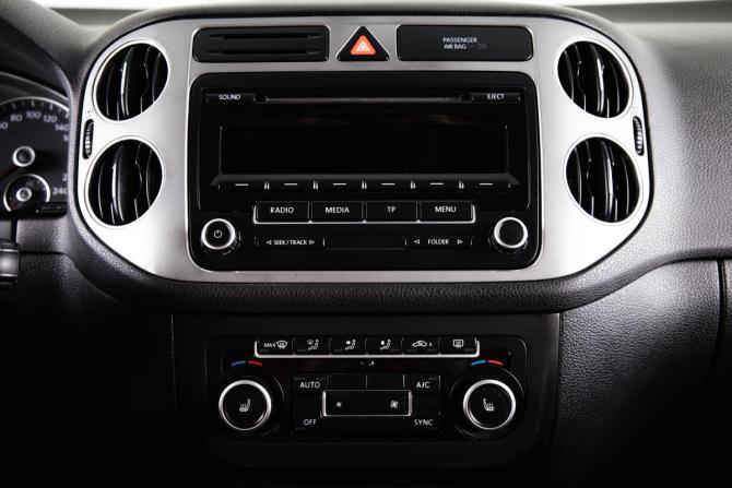 Volkswagen Golf V с пробегом 2012 года, цена 749 000 рублей, 174916 км, универсал, Автокод Объявления