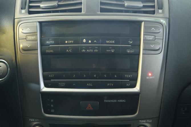 Lexus IS II с пробегом 2007 года, цена 1 049 000 рублей, 271000 км, седан, Автокод Объявления