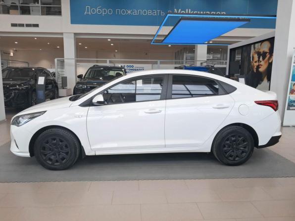Hyundai Solaris II Рестайлинг с пробегом 2021 года, цена 1 518 000 рублей, 82122 км, седан, Автокод Объявления
