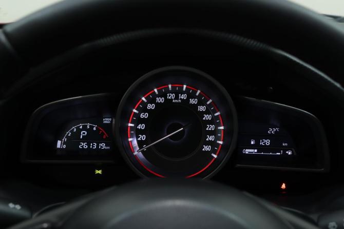 Mazda 3 III (BM) с пробегом 2013 года, цена 988 000 рублей, 261317 км, седан, Автокод Объявления