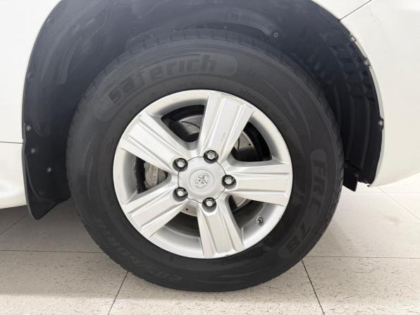 Toyota Land Cruiser 200 Series Рестайлинг 1 с пробегом 2015 года, цена 4 200 000 рублей, 172450 км, внедорожник, Автокод Объявления