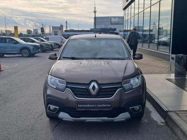 Renault Logan II Рестайлинг с пробегом 2018 года, цена 650 000 рублей, 294629 км, седан, Автокод Объявления