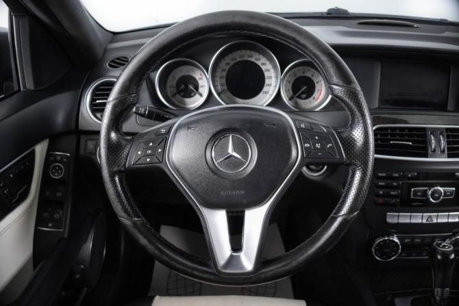 Mercedes-Benz C-Класс III (W204) Рестайлинг с пробегом 2011 года, цена 1 599 000 рублей, 238196 км, седан, Автокод Объявления