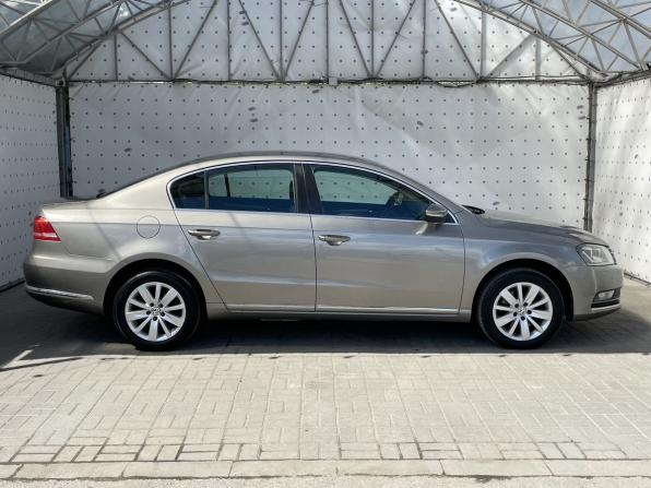 Volkswagen Passat B7 с пробегом 2012 года, цена 1 240 000 рублей, 176113 км, седан, Автокод Объявления