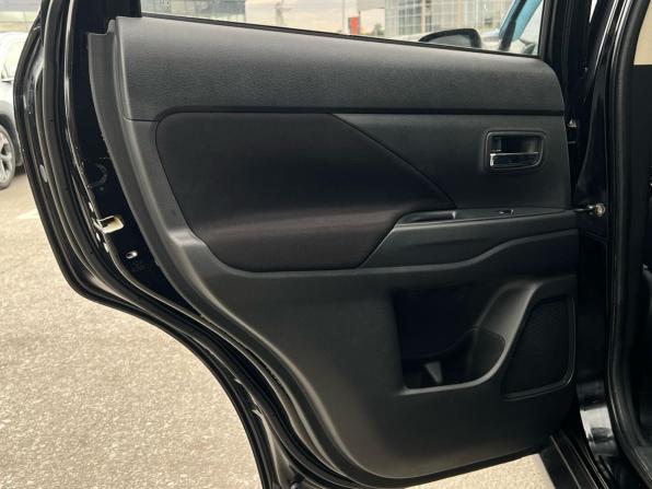 Mitsubishi Outlander III Рестайлинг 3 с пробегом 2019 года, цена 1 637 000 рублей, 308009 км, внедорожник, Автокод Объявления