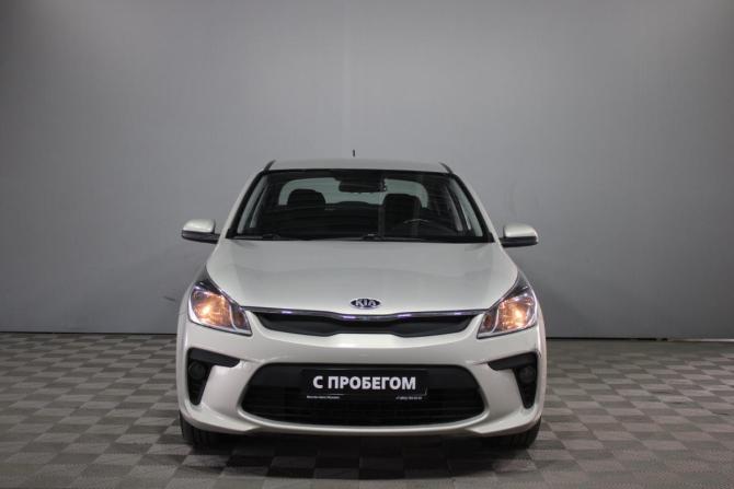 Kia Rio IV с пробегом 2018 года, цена 1 399 000 рублей, 76470 км, седан, Автокод Объявления