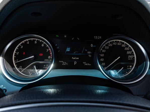 Toyota Camry VIII (XV70) Рестайлинг с пробегом 2021 года, цена 3 050 000 рублей, 34878 км, седан, Автокод Объявления