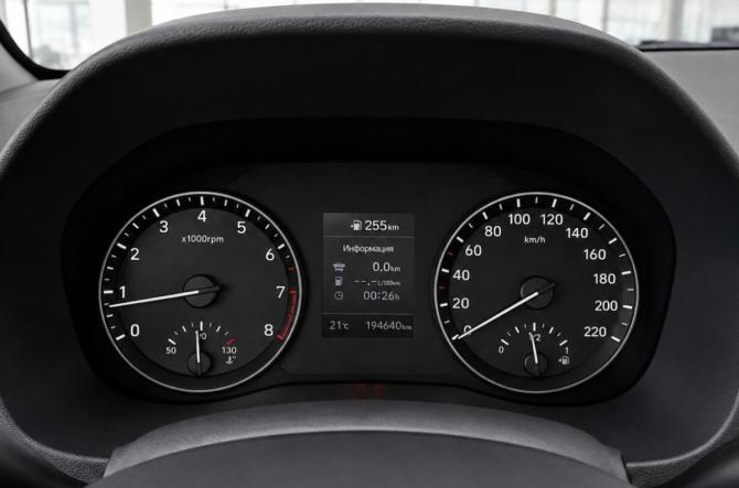 Hyundai Solaris II с пробегом 2017 года, цена 1 060 000 рублей, 194638 км, седан, Автокод Объявления