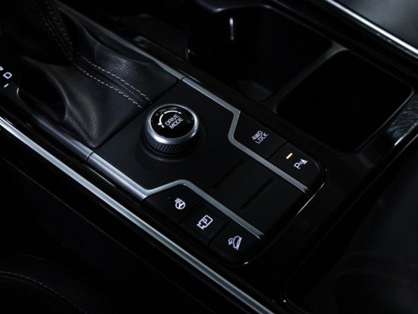 Kia Sorento IV с пробегом 2022 года, цена 3 799 000 рублей, 56559 км, внедорожник, Автокод Объявления