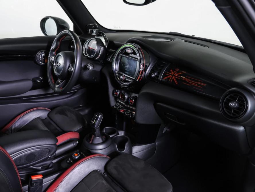 Mini Hatch III (F55/F56) Рестайлинг Москва  - изображение 11