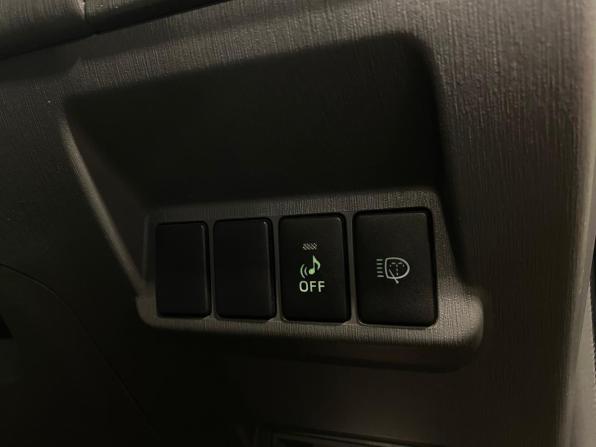 Toyota Prius Alpha I (ZVW40/41) с пробегом 2012 года, цена 1 340 000 рублей, 211285 км, универсал, Автокод Объявления