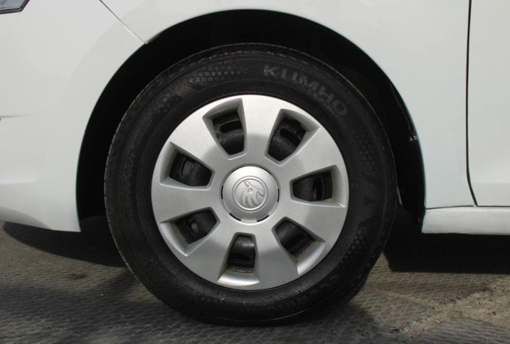 Skoda Rapid I Рестайлинг Саратов  - изображение 11