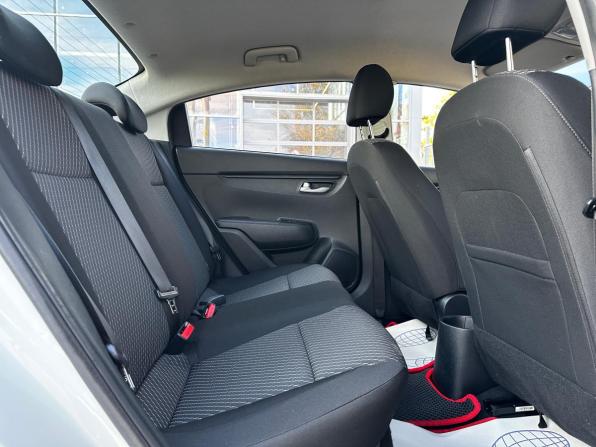 Kia Rio IV с пробегом 2017 года, цена 1 050 000 рублей, 178319 км, седан, Автокод Объявления