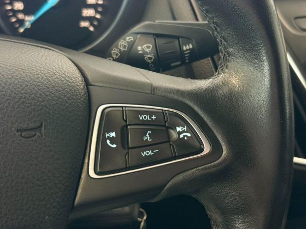 Ford Focus III Рестайлинг с пробегом 2016 года, цена 1 097 000 рублей, 142333 км, хэтчбек, Автокод Объявления