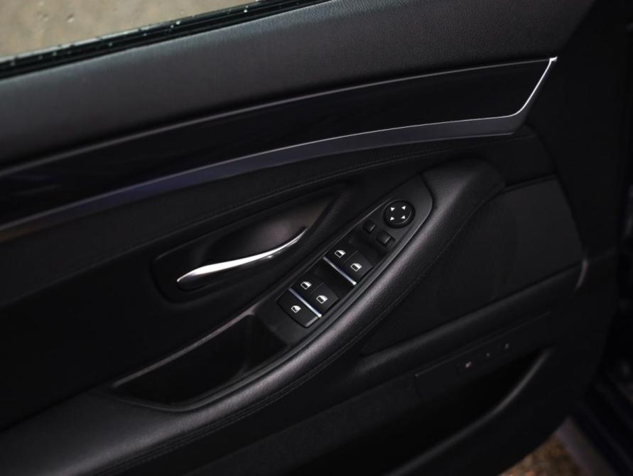 BMW 5 серии VI (F10/F11/F07) Рестайлинг Санкт-Петербург  - изображение 22