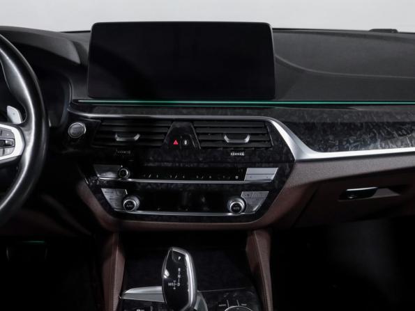 BMW 5 серии VII (G30/G31/G38) Рестайлинг с пробегом 2021 года, цена 4 800 000 рублей, 116073 км, седан, Автокод Объявления