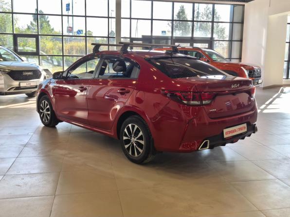 Kia Rio IV Рестайлинг с пробегом 2021 года, цена 1 899 000 рублей, 44663 км, седан, Автокод Объявления