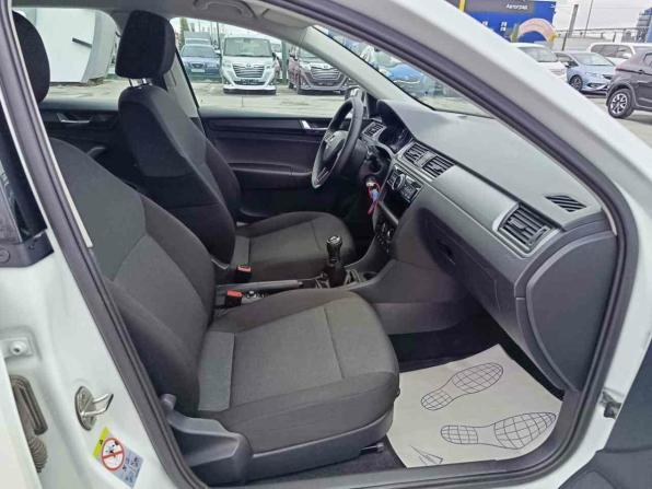 Skoda Rapid I Рестайлинг с пробегом 2017 года, цена 1 099 995 рублей, 97470 км, лифтбек, Автокод Объявления
