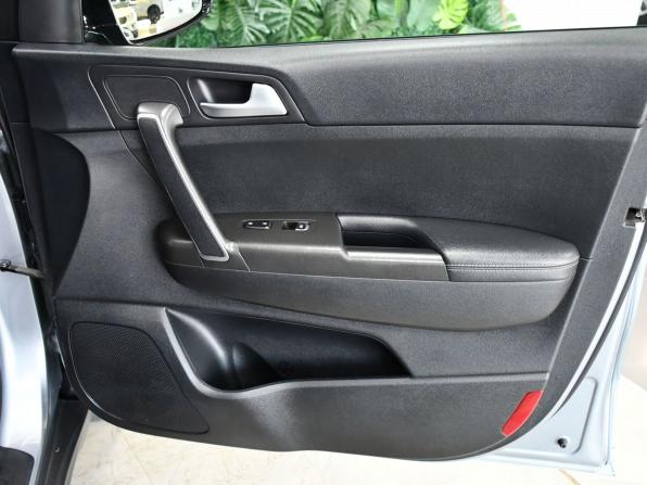 Kia Sportage IV Рестайлинг с пробегом 2018 года, цена 2 147 000 рублей, 113700 км, внедорожник, Автокод Объявления