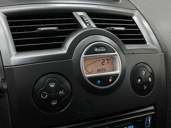 Renault Megane II Рестайлинг с пробегом 2007 года, цена 260 000 рублей, 228933 км, седан, Автокод Объявления