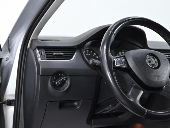 Skoda Octavia III (A7) с пробегом 2013 года, цена 619 000 рублей, 136000 км, лифтбек, Автокод Объявления