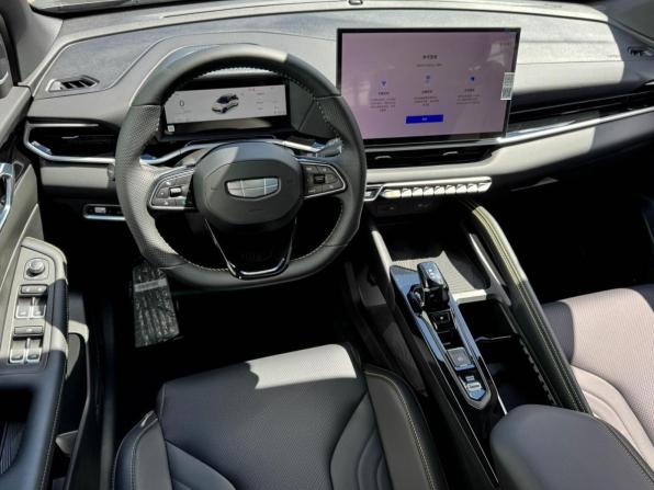 Geely Coolray I Рестайлинг с пробегом 2026 года, цена 2 793 000 рублей, 19 км, внедорожник, Автокод Объявления