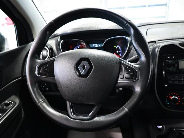 Renault Kaptur I с пробегом 2017 года, цена 1 380 000 рублей, 161575 км, внедорожник, Автокод Объявления