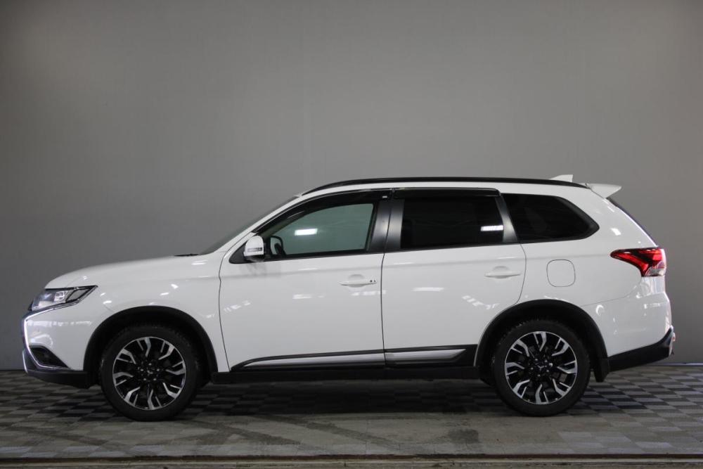 Mitsubishi Outlander III Рестайлинг 3 Санкт-Петербург  - изображение 4